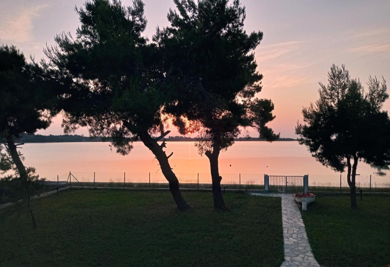 Diapori Villa Vourvourou Luaran gambar